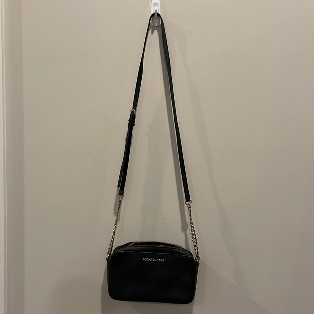Black Micheal Kors cross body